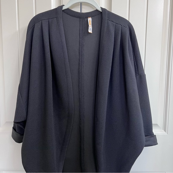 Lucy Womens Cocoon Wrap Cardigan in Black, Size XS - Picture 3 of 7